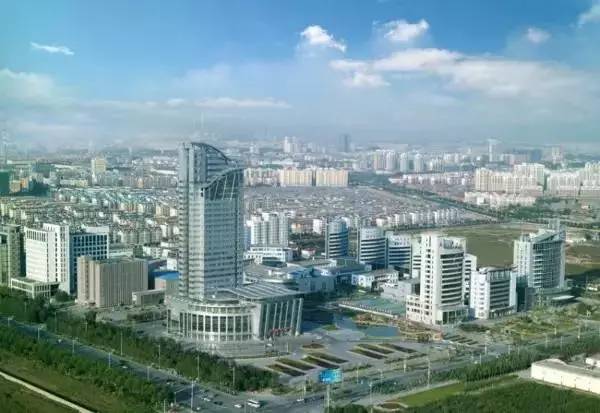 包头草原钢城的崛起与独特魅力